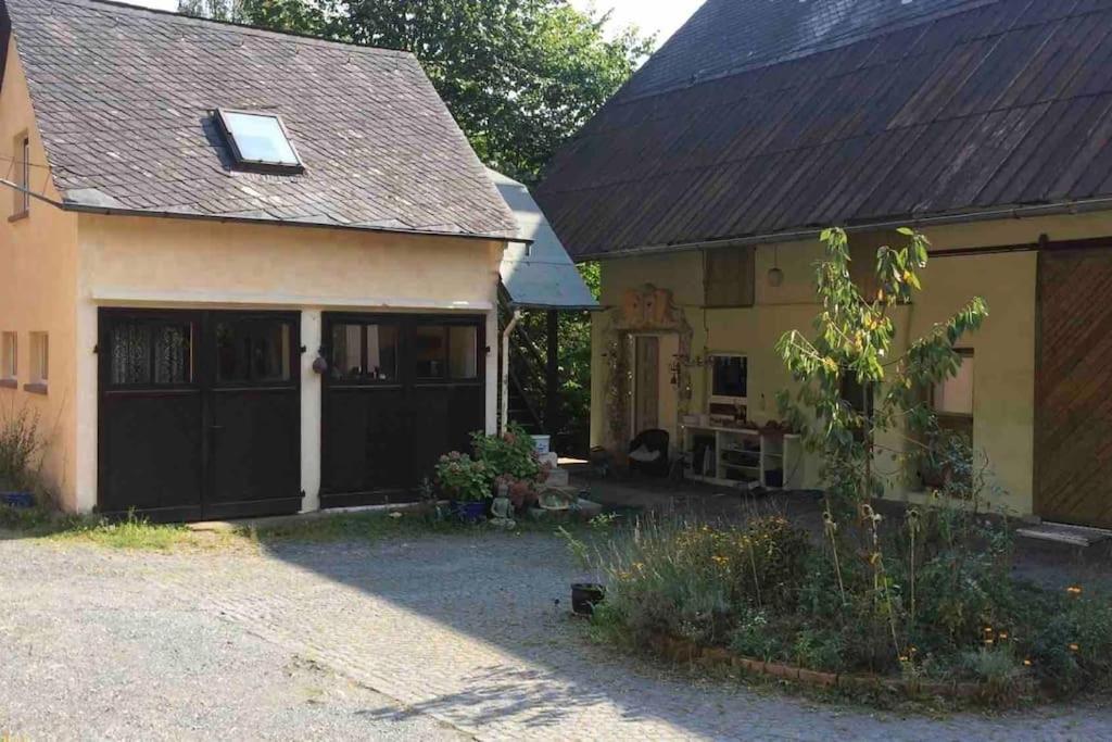 شقة Kleine Kunstremise Mit Holzofen Burg Freienfels Weinbach المظهر الخارجي الصورة